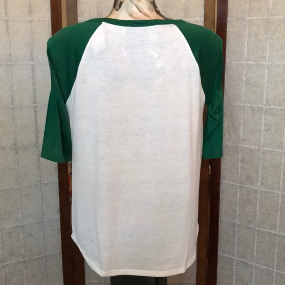 Christmas T-Shirt 🎄 - Picture 4 of 6